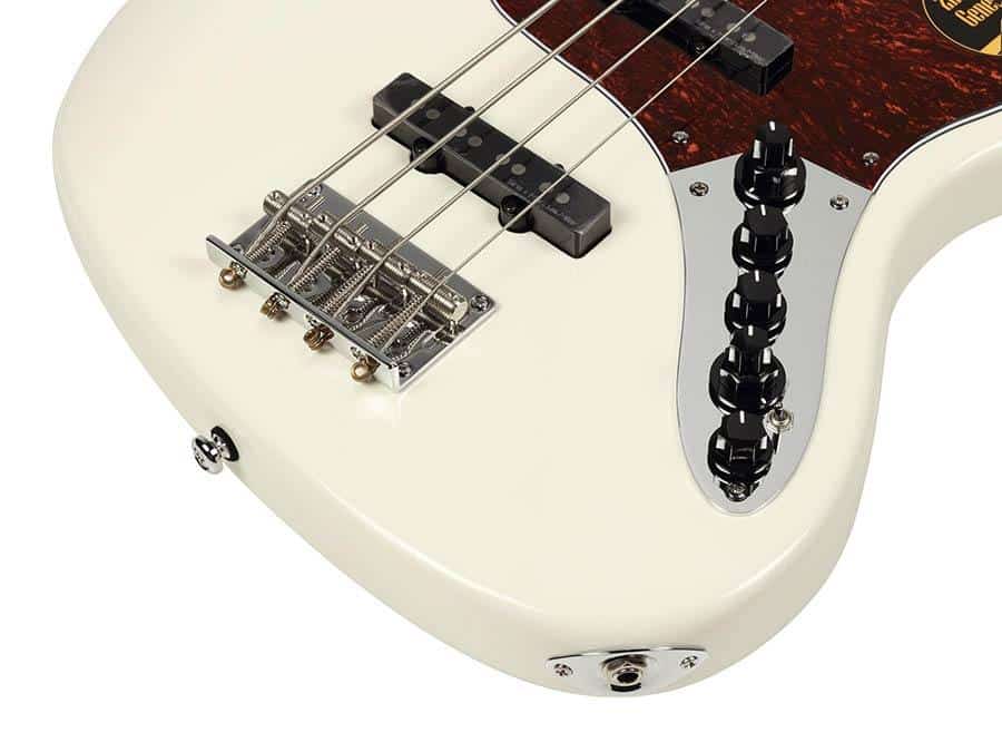 Sire Marcus Miller V7-4 Fretless Alder White