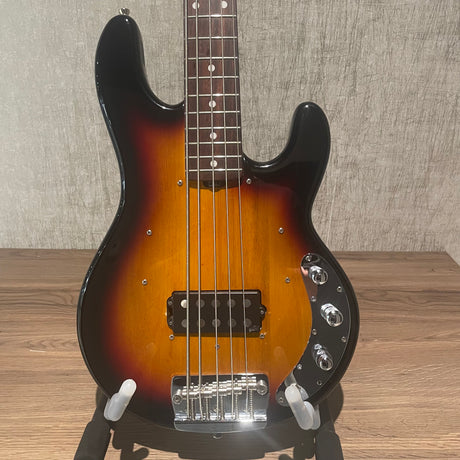 Sterling By Music Man Stingray 25CA Occasion